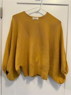 Aritzia Babaton Mustard Yellow Balloon Sleeve Sweater Size Small Women’s
